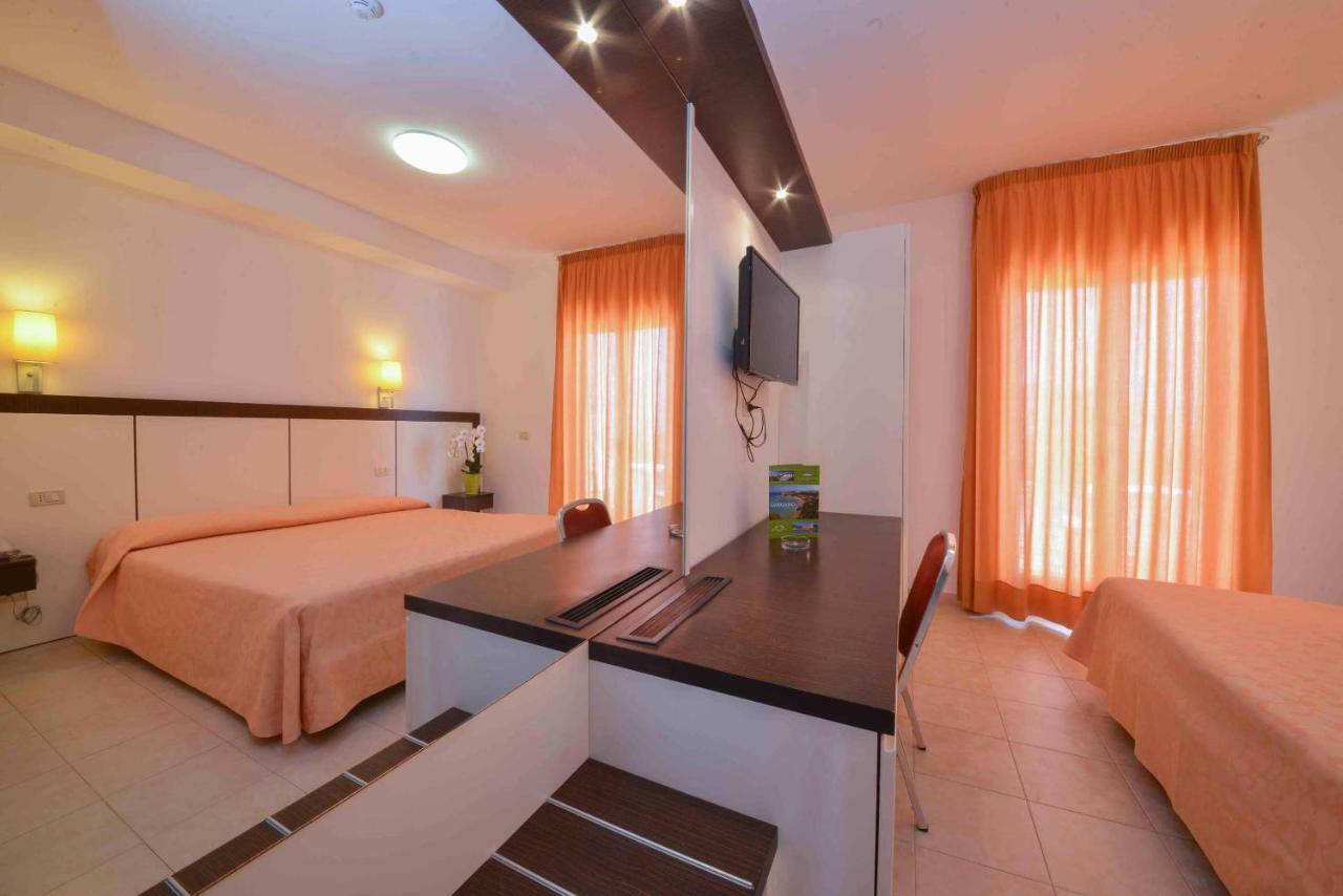 Hotel D'Amato Peschici Buitenkant foto